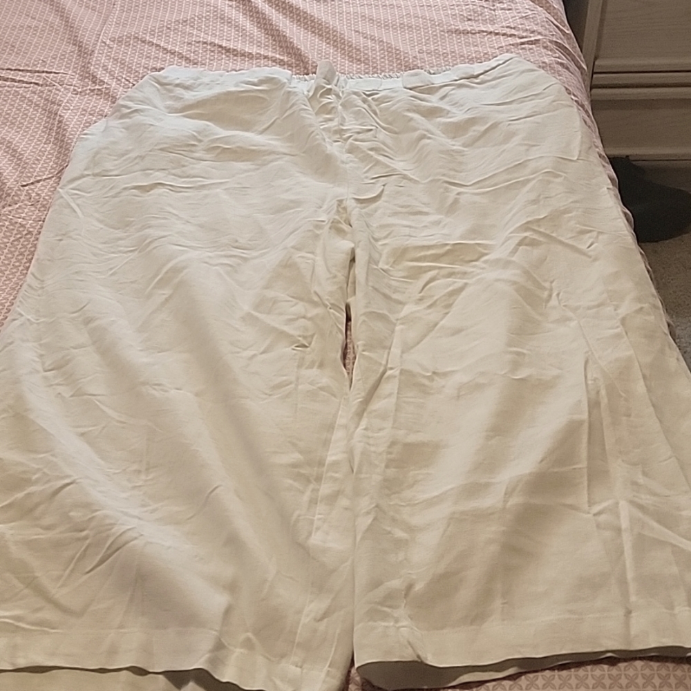Linen crop pants size 22